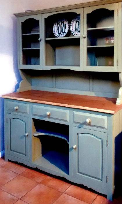 Painted pine dresser with oak top on base unit